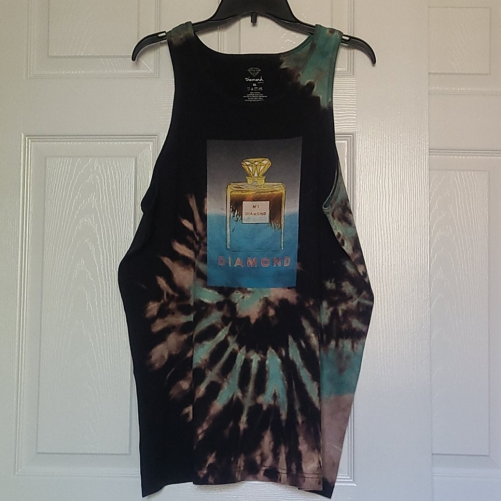 Diamond swirl tie dye tee